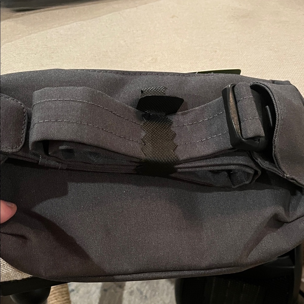 Travelon Anti-Theft Metro Gray Heather Waistpack/NWT - Picture 13 of 16